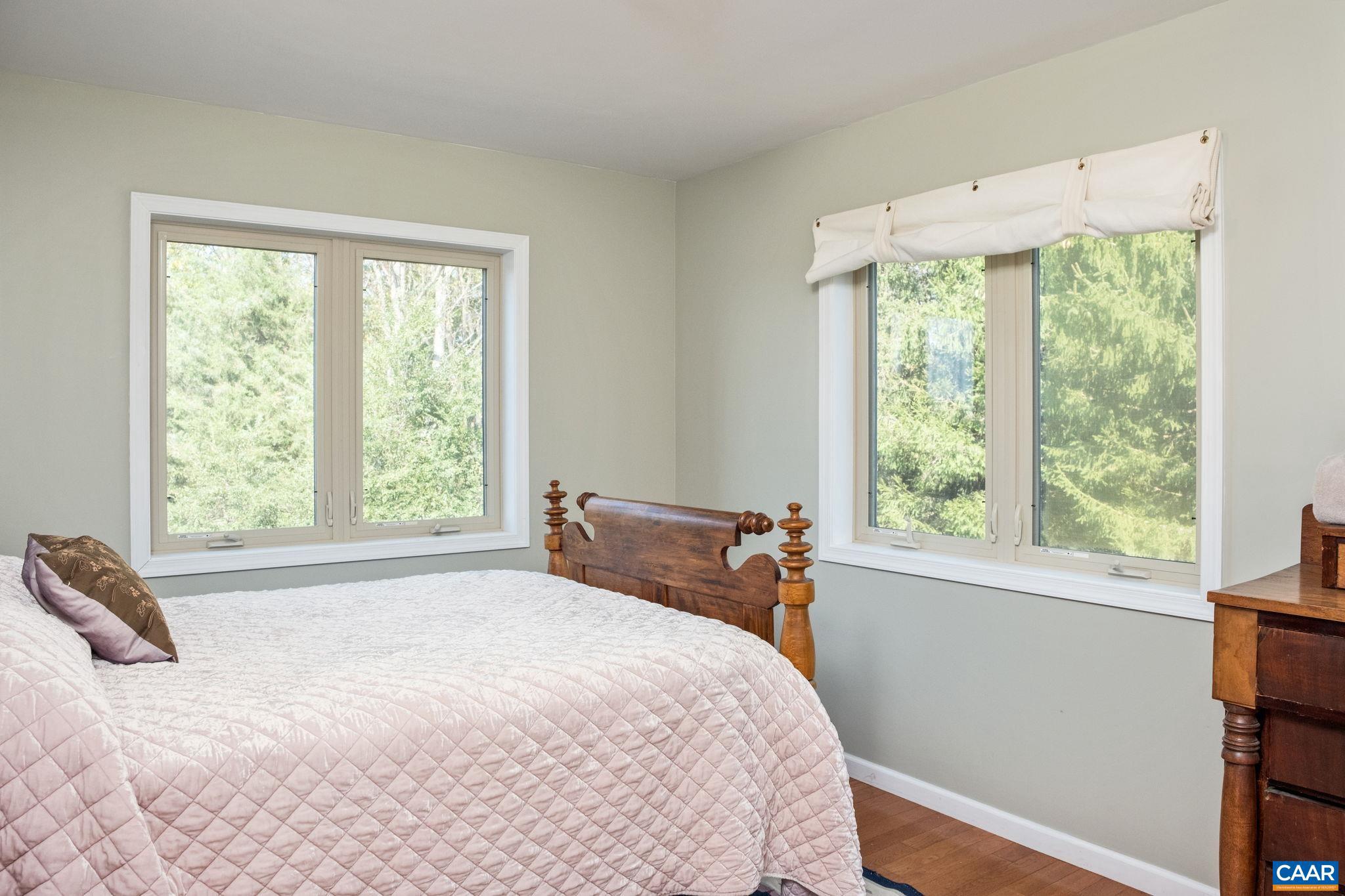 SUNSET FARMS - Residential