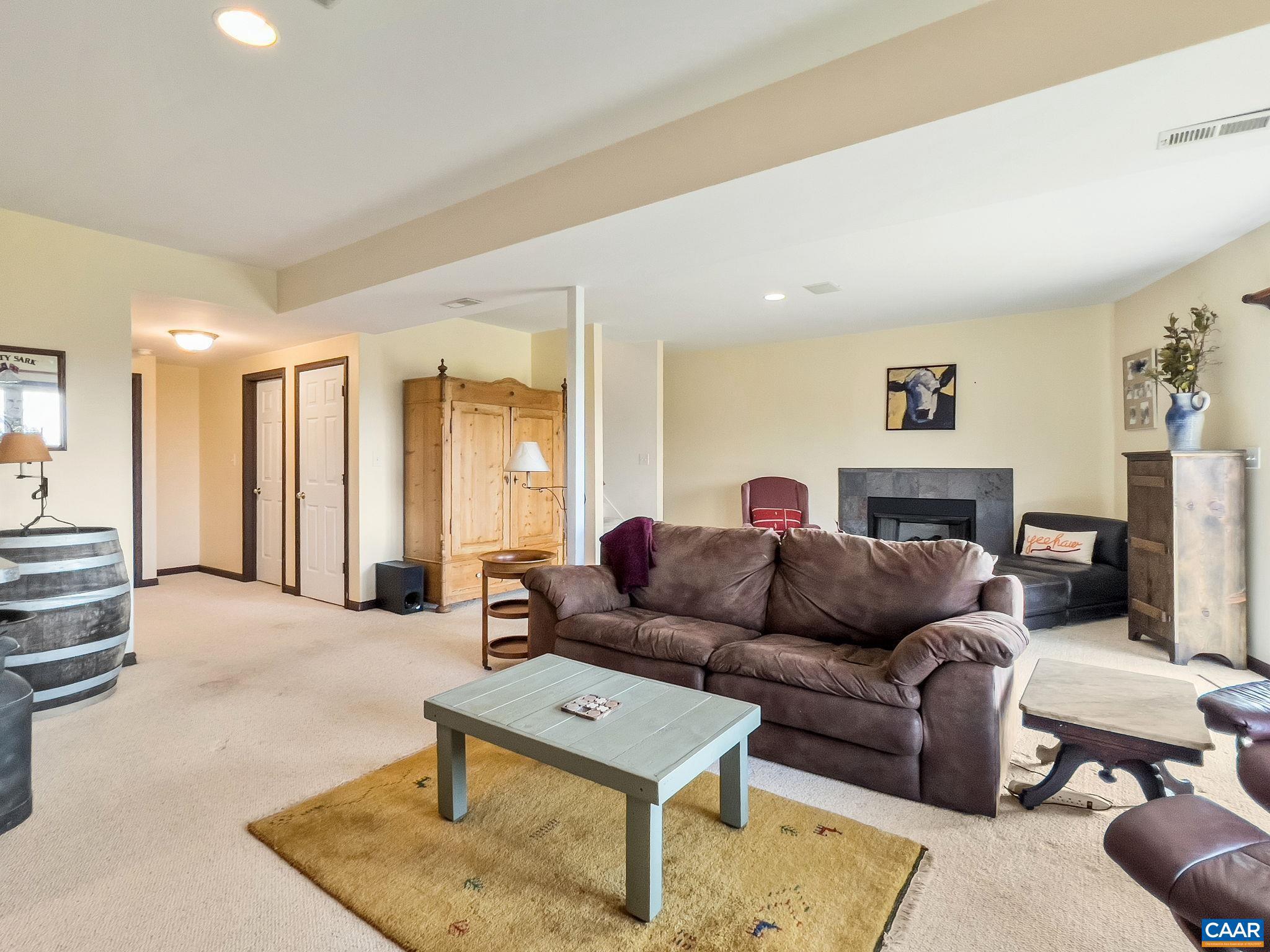 SUNSET FARMS - Residential