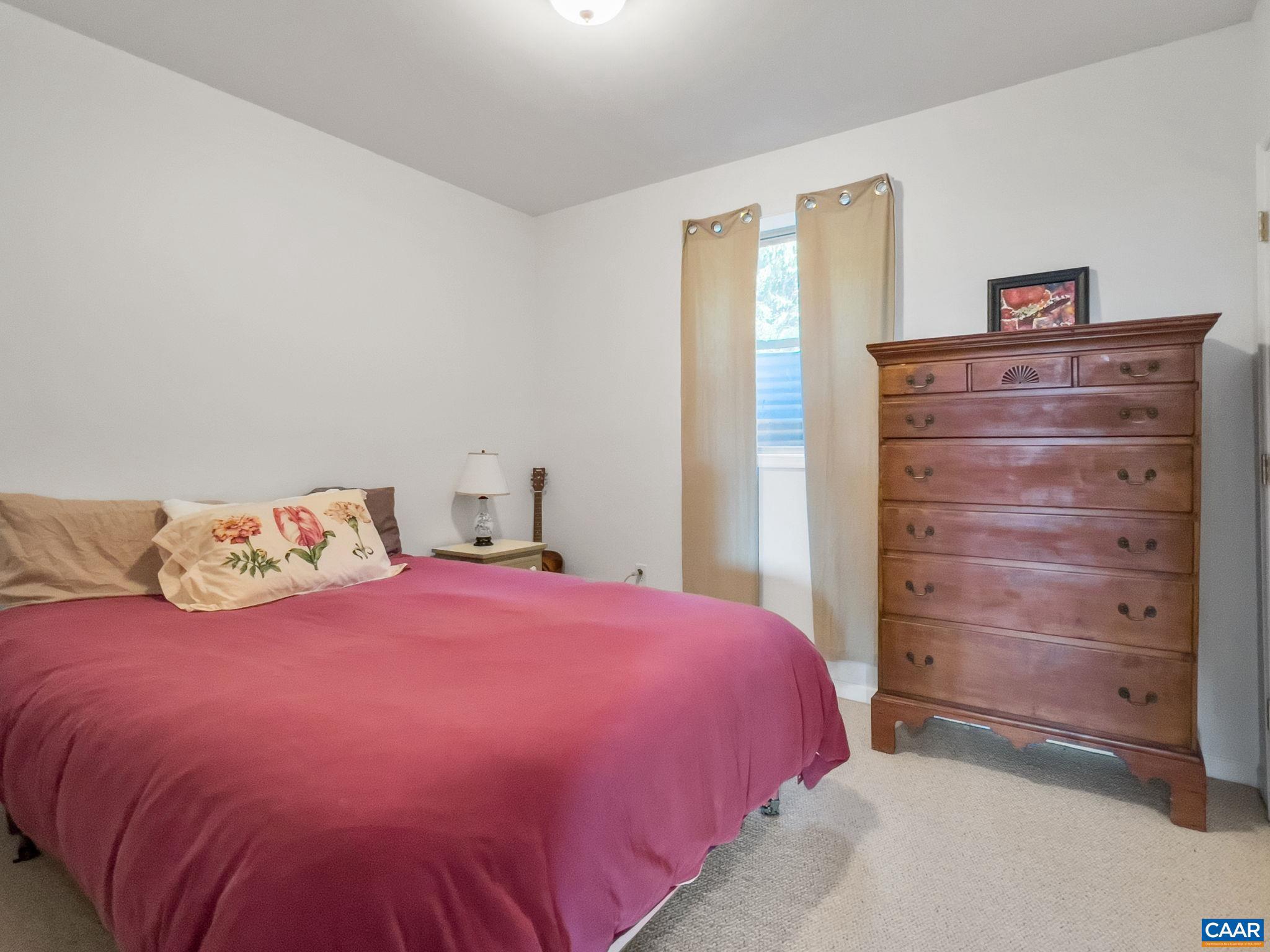 SUNSET FARMS - Residential