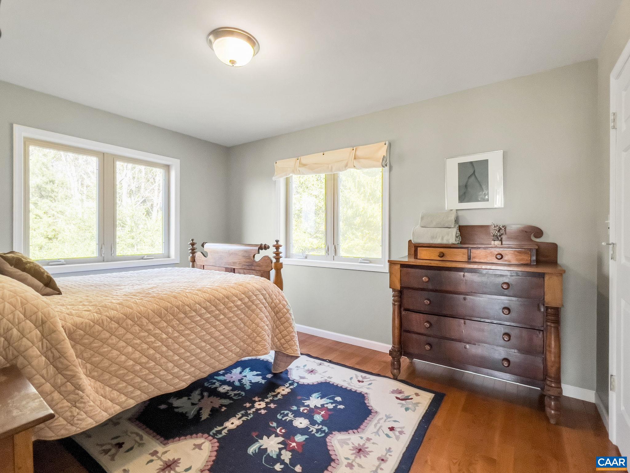 SUNSET FARMS - Residential