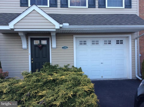 Townhouse For Sale - 318 Sherman Avenue<br/> Cumberland County, CARLISLE, PA 17013