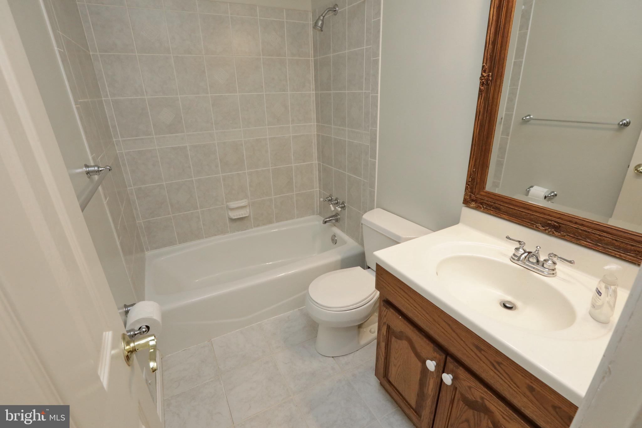 ELLENWOOD - Residential