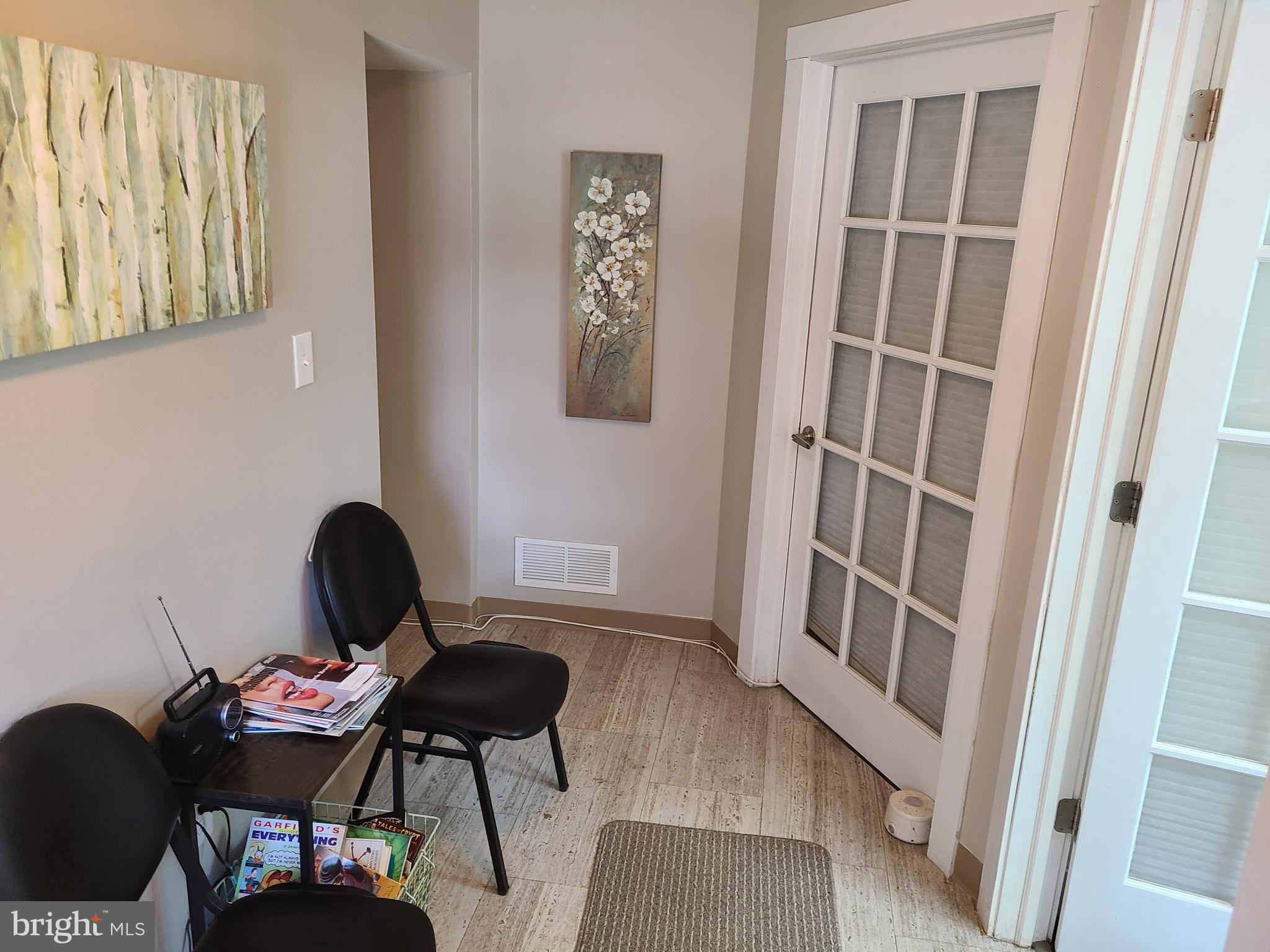 LAFAYETTE HILL - Commercial Lease