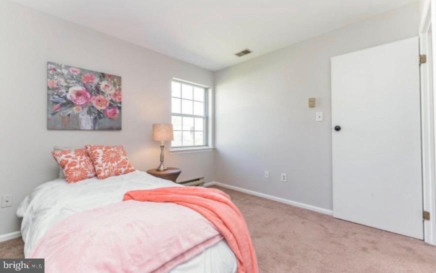 COLONIAL VIL - Residential