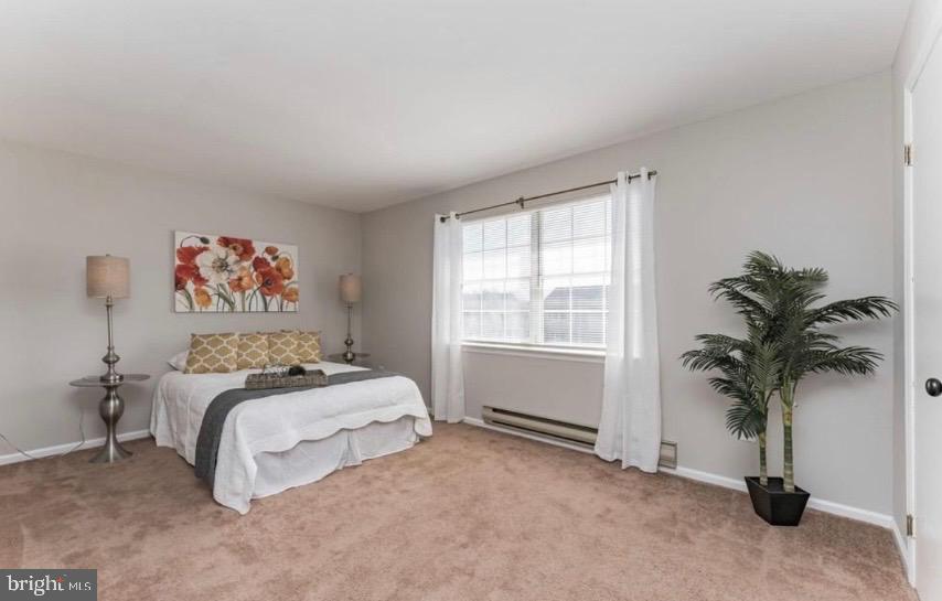 COLONIAL VIL - Residential