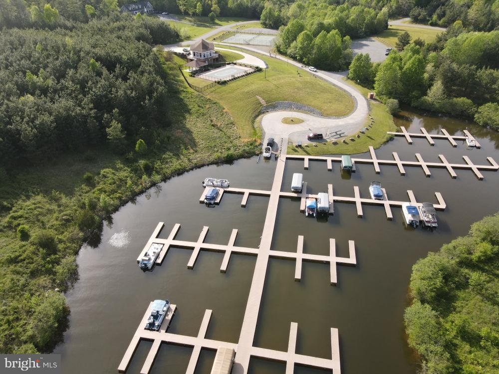 WATERS AT LAKE ANNA - Land
