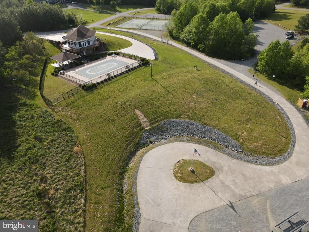 WATERS AT LAKE ANNA - Land