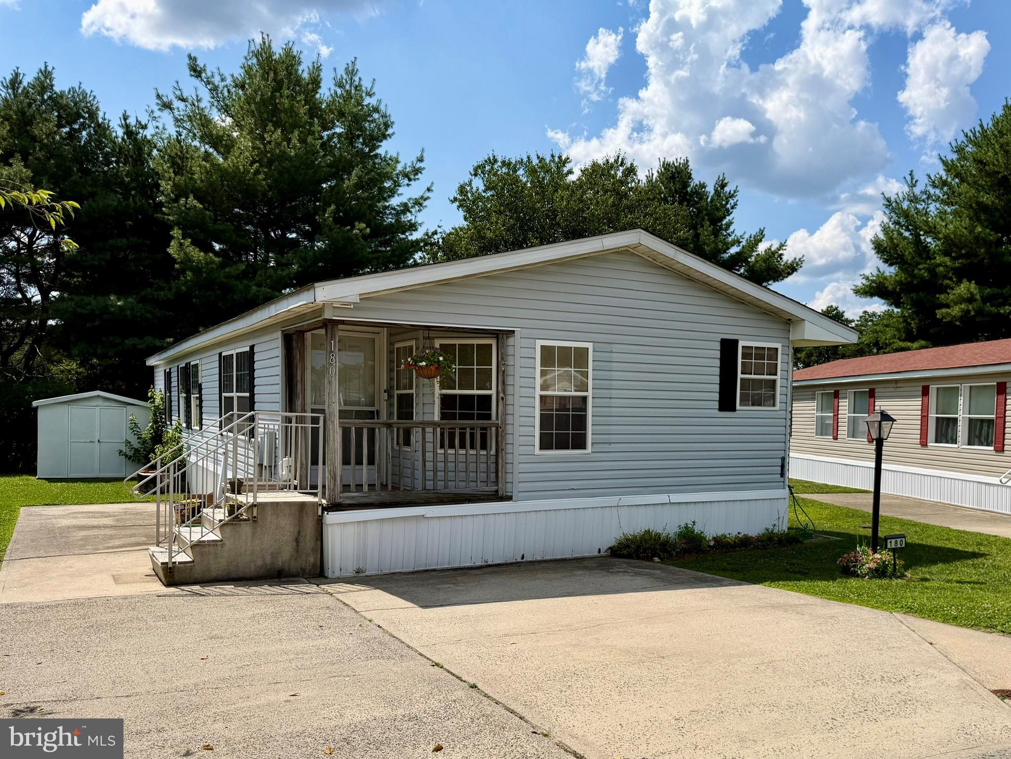 1991 ROUTE 37 W 180