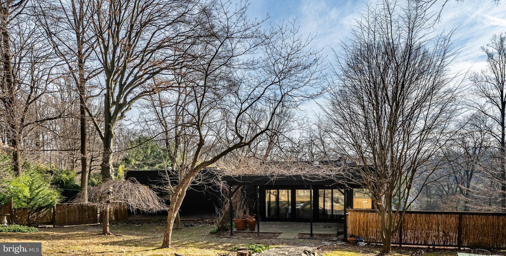 COLONIAL VIL - Residential