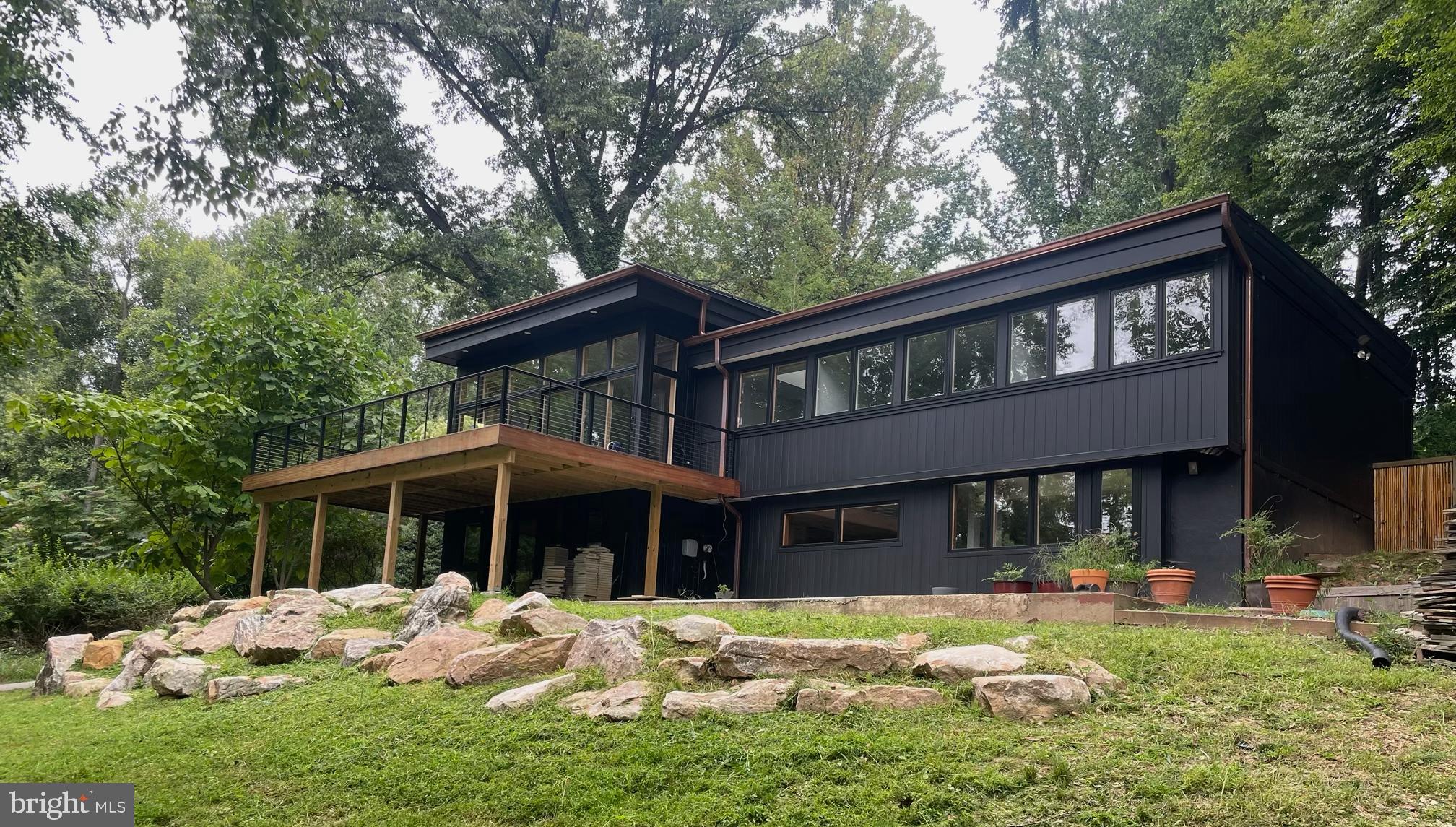 COLONIAL VIL - Residential