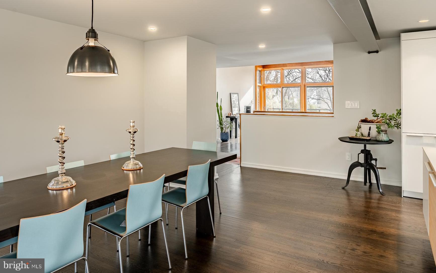 COLONIAL VIL - Residential