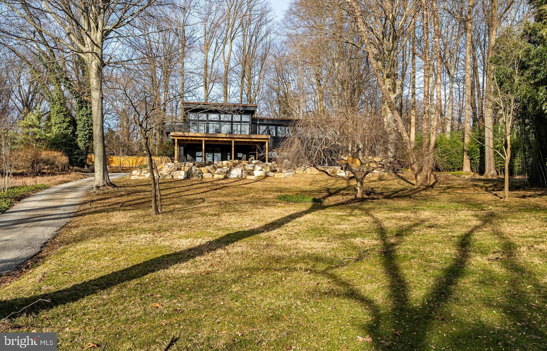 COLONIAL VIL - Residential