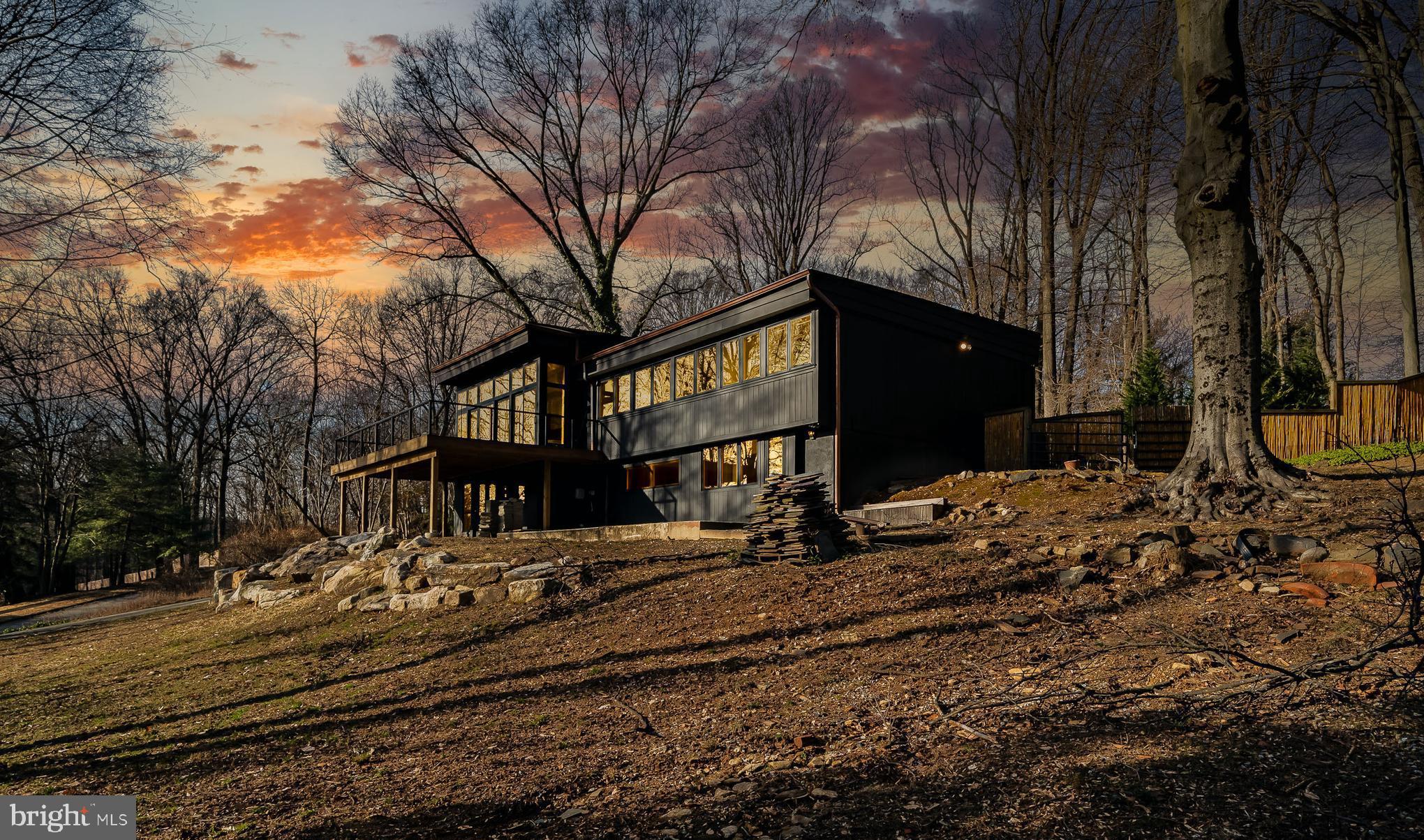 COLONIAL VIL - Residential