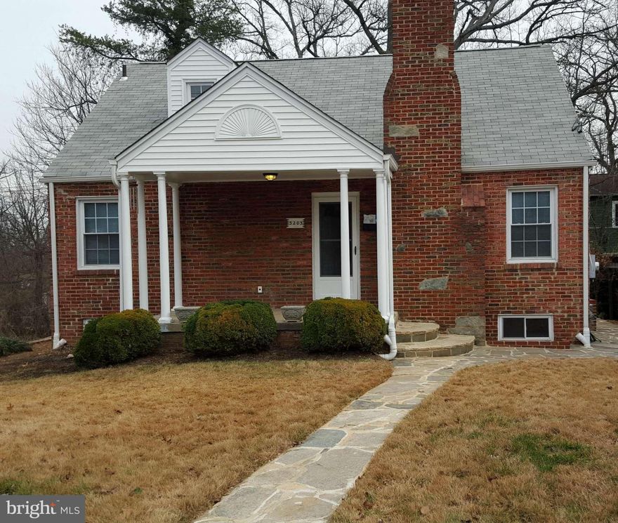 CHARMING CAPE COD...FRESHLY PAINTED...RENOVATED KITCHEN...BEAUTIFULLY FINISHED FLOORS...SITS ON DOUBLE LOT....NEW FRONT PORCH...PLENTY OF STORAGE  SPACE IN BASEMENT...$50 APPLICATION FEE PER ADULT...PETS CASE BY CASE...