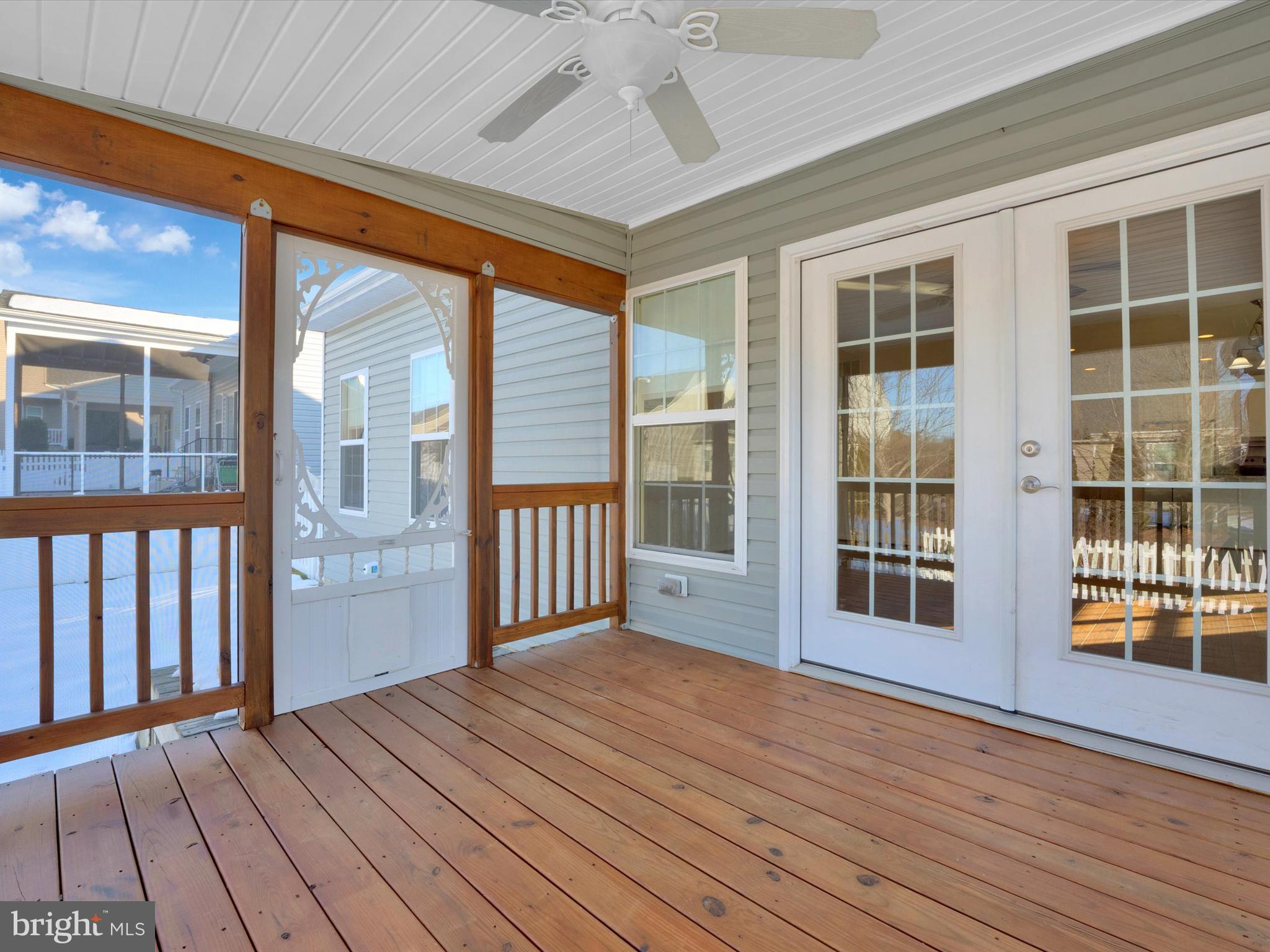 RIVER CROSSING - Residential