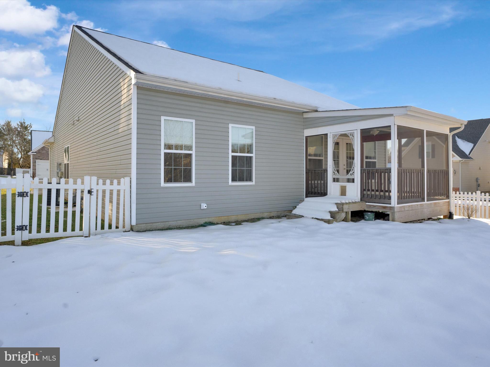RIVER CROSSING - Residential
