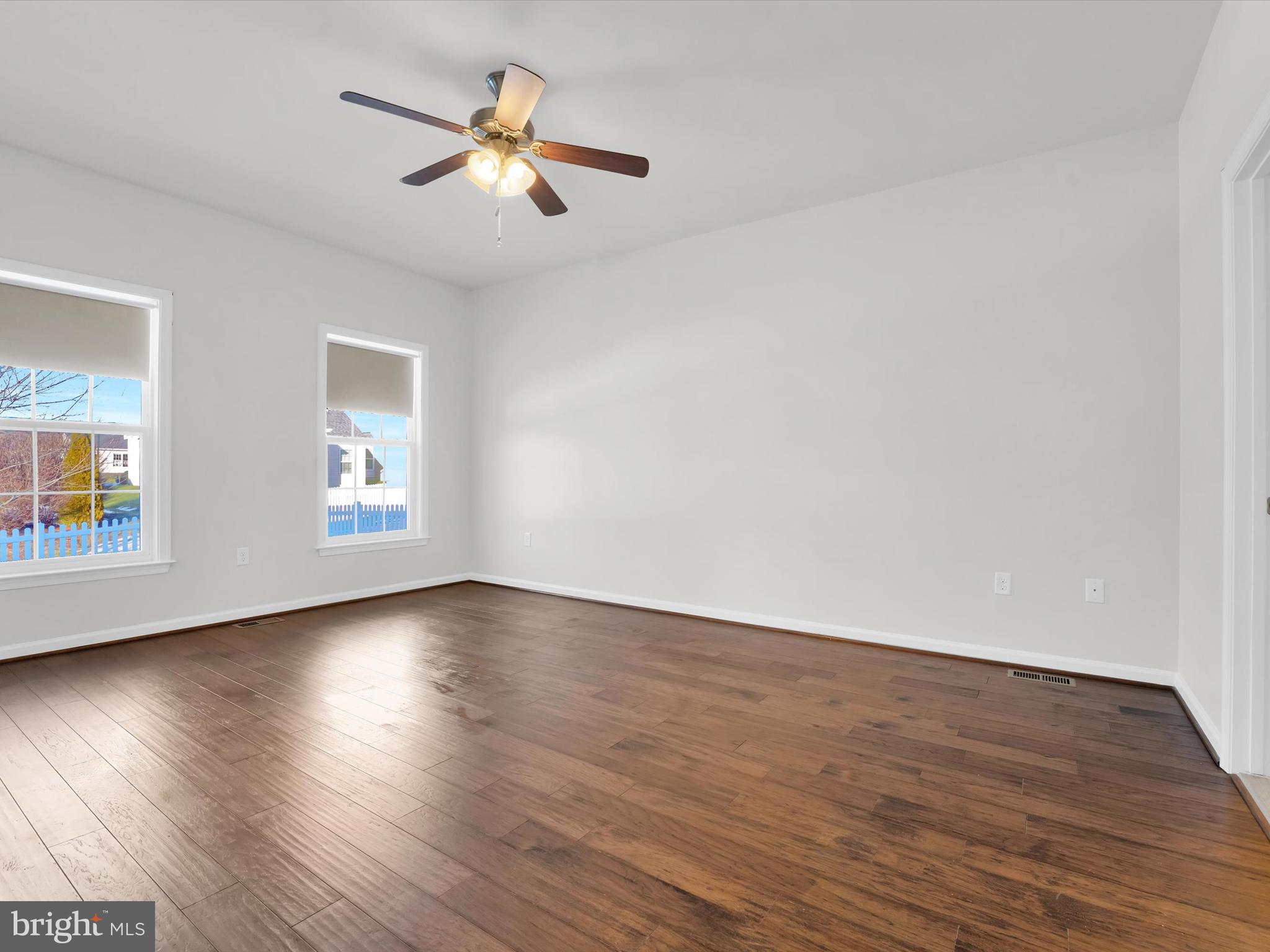 RIVER CROSSING - Residential