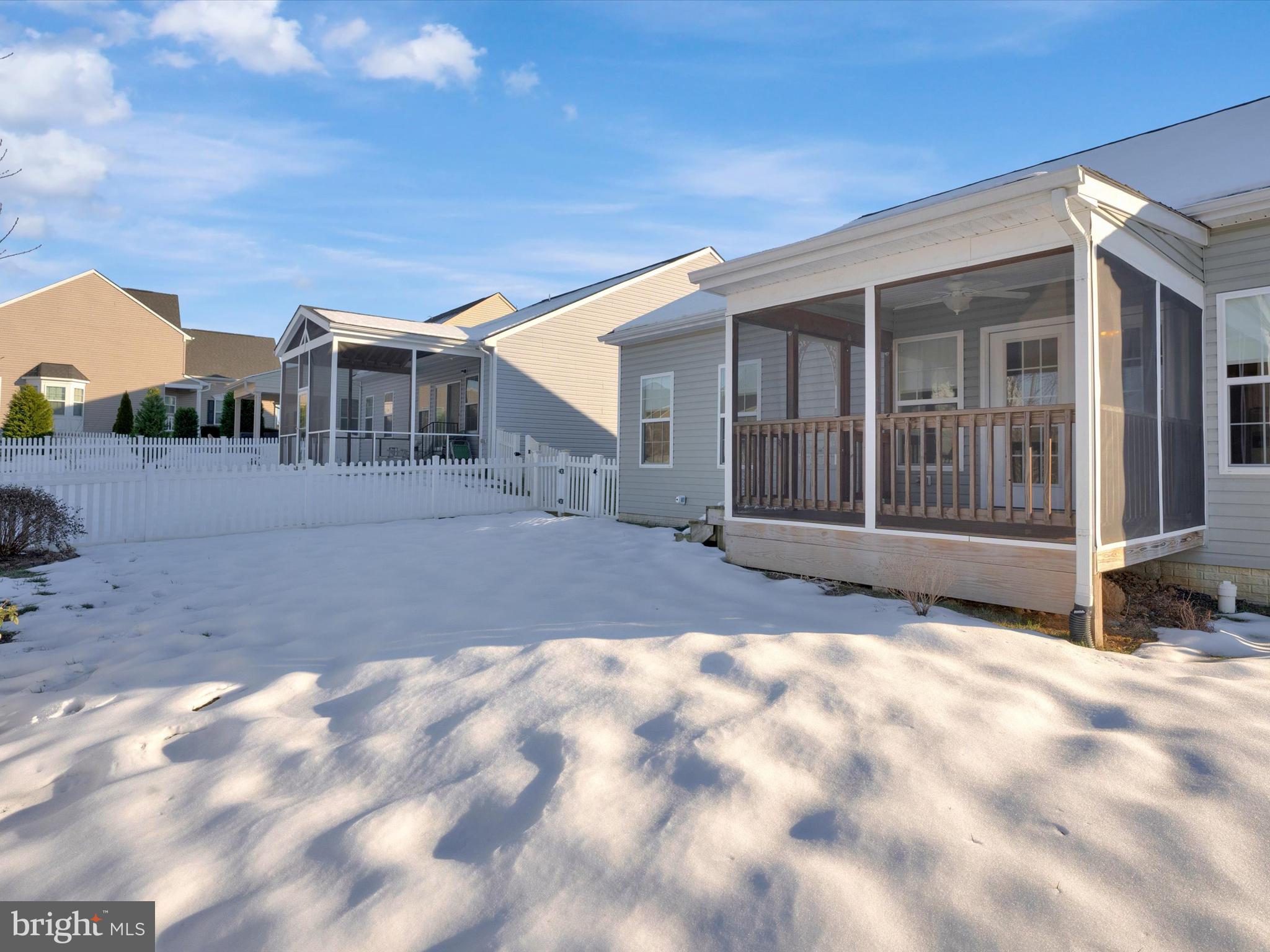 RIVER CROSSING - Residential