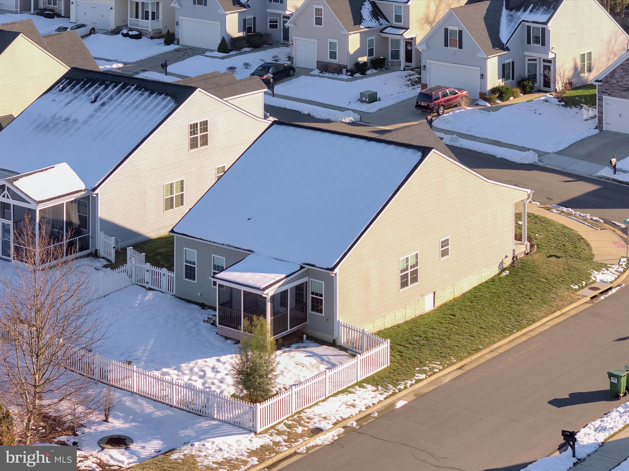 RIVER CROSSING - Residential