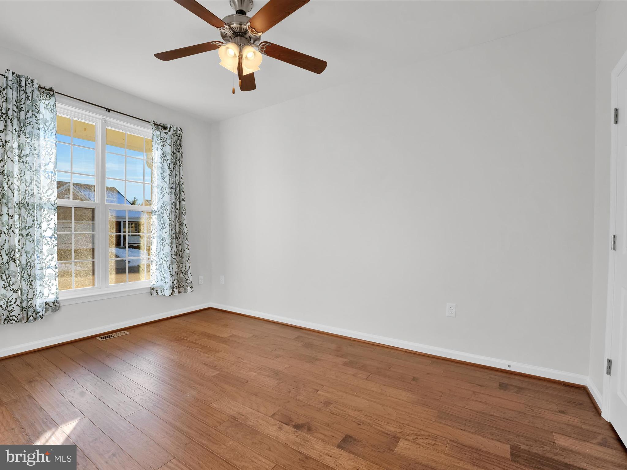 RIVER CROSSING - Residential