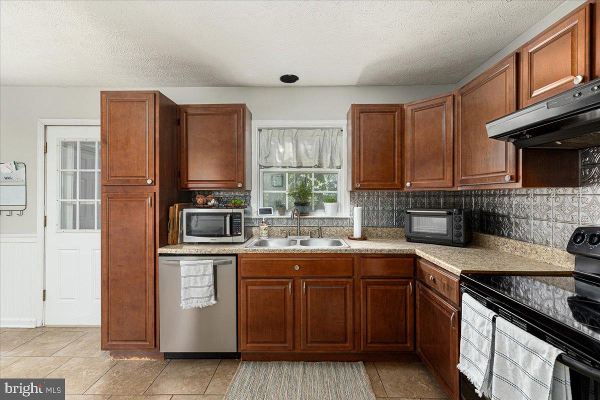 BROOKLAND HEIGHTS - Residential