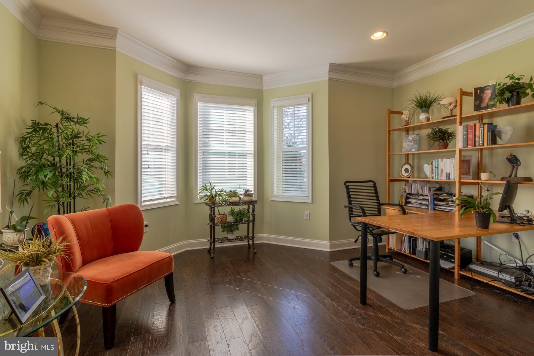 24642 NAVIGATORS WALK