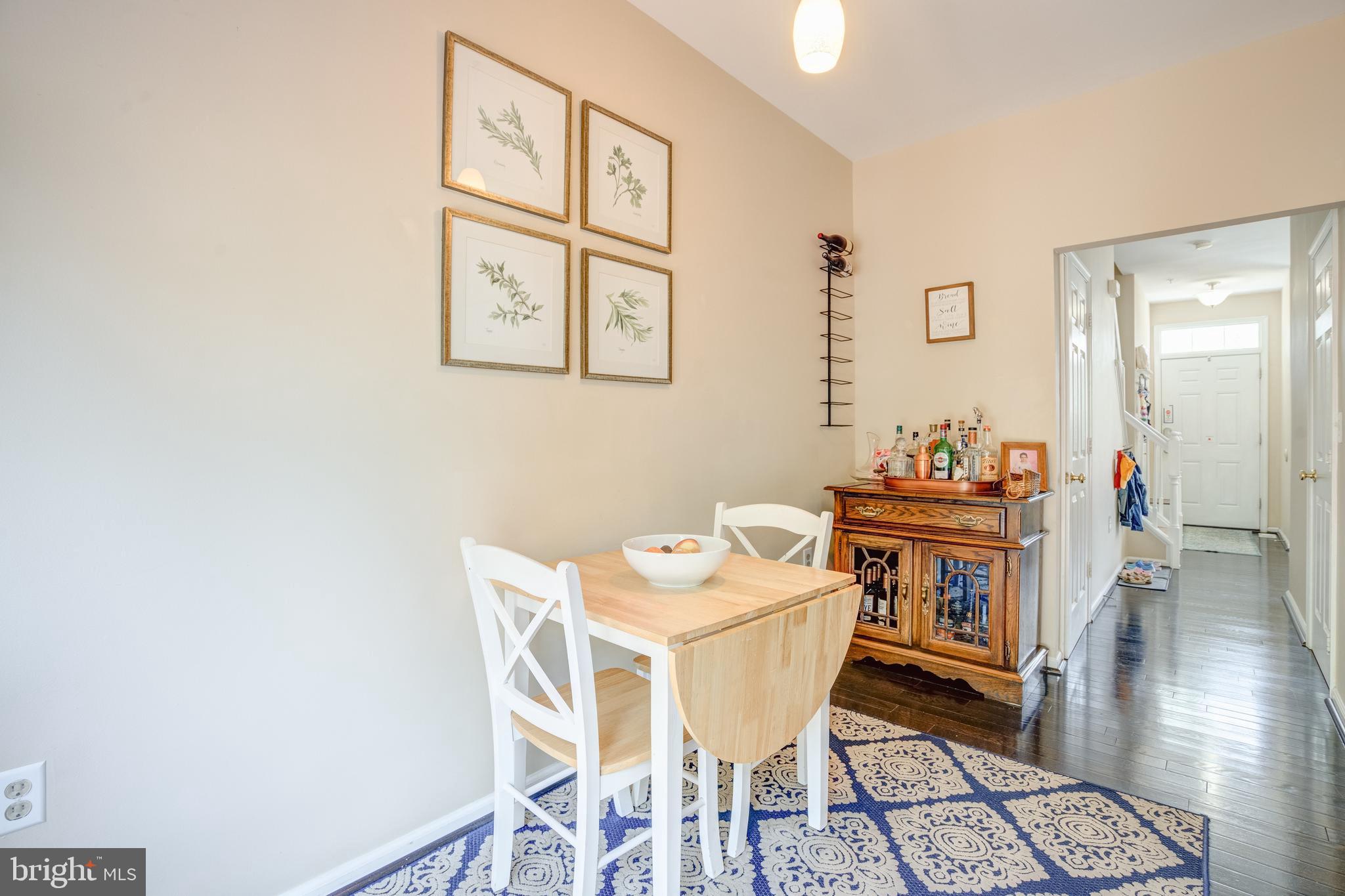 THE KNOLLS - Residential