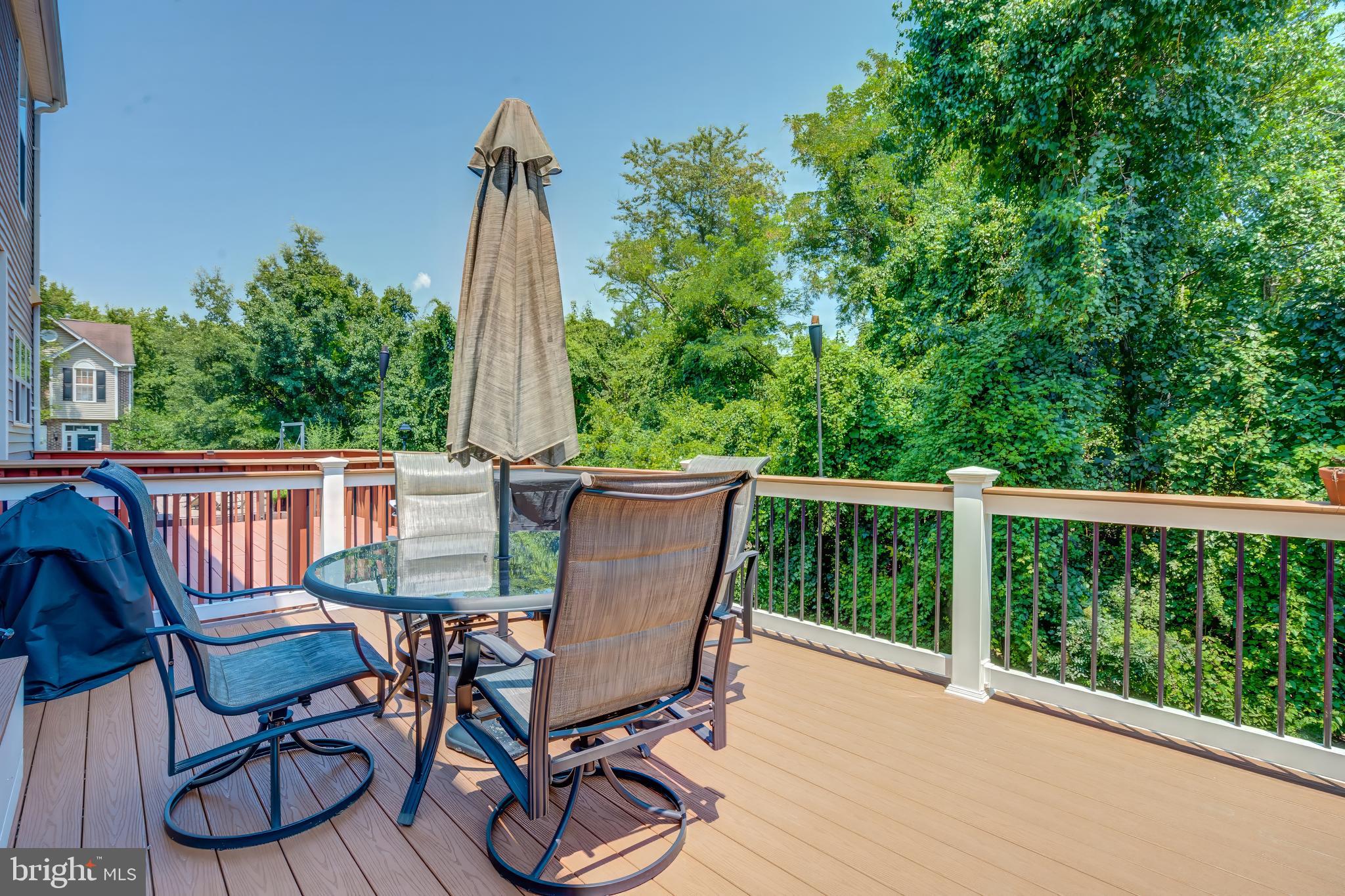 THE KNOLLS - Residential