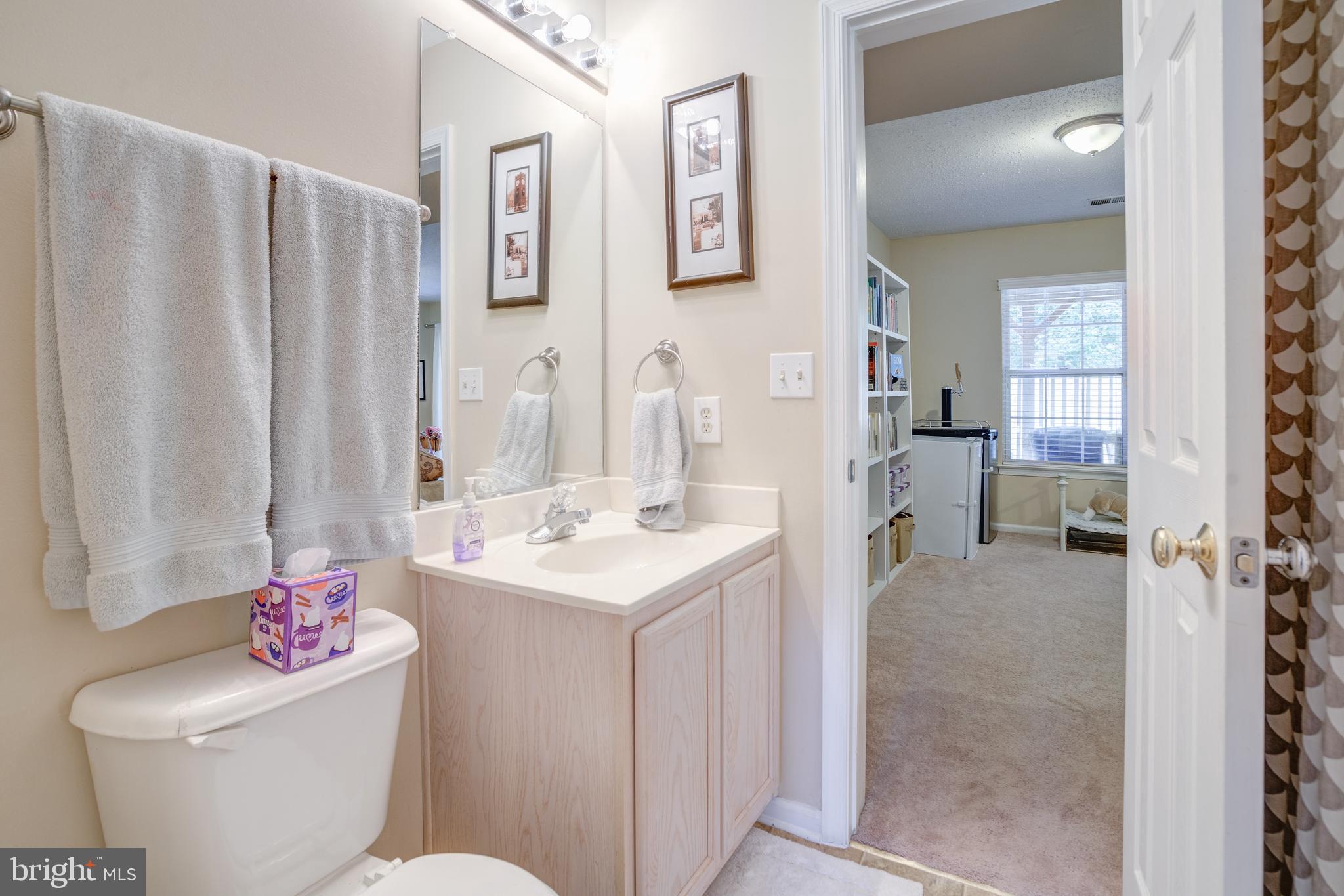 THE KNOLLS - Residential