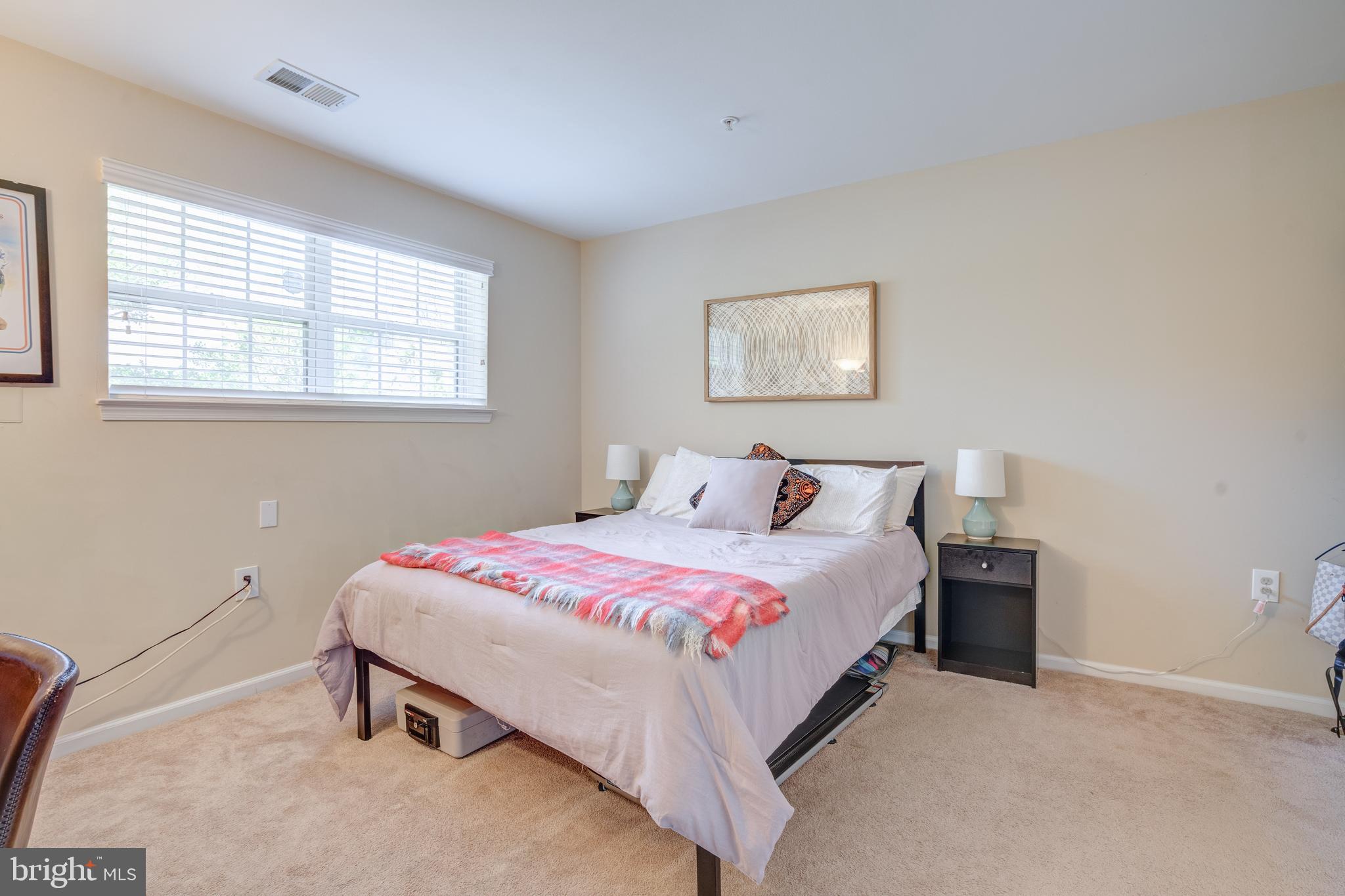 THE KNOLLS - Residential