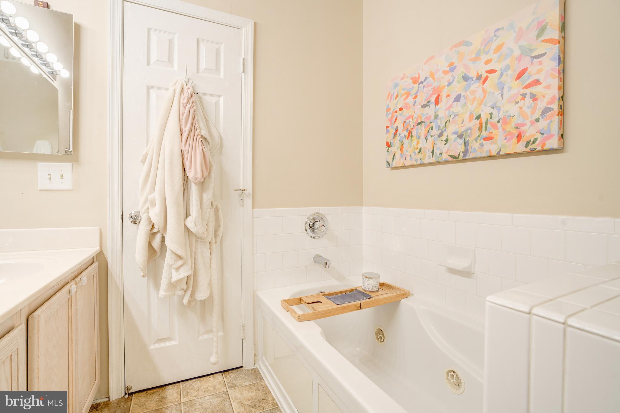 THE KNOLLS - Residential