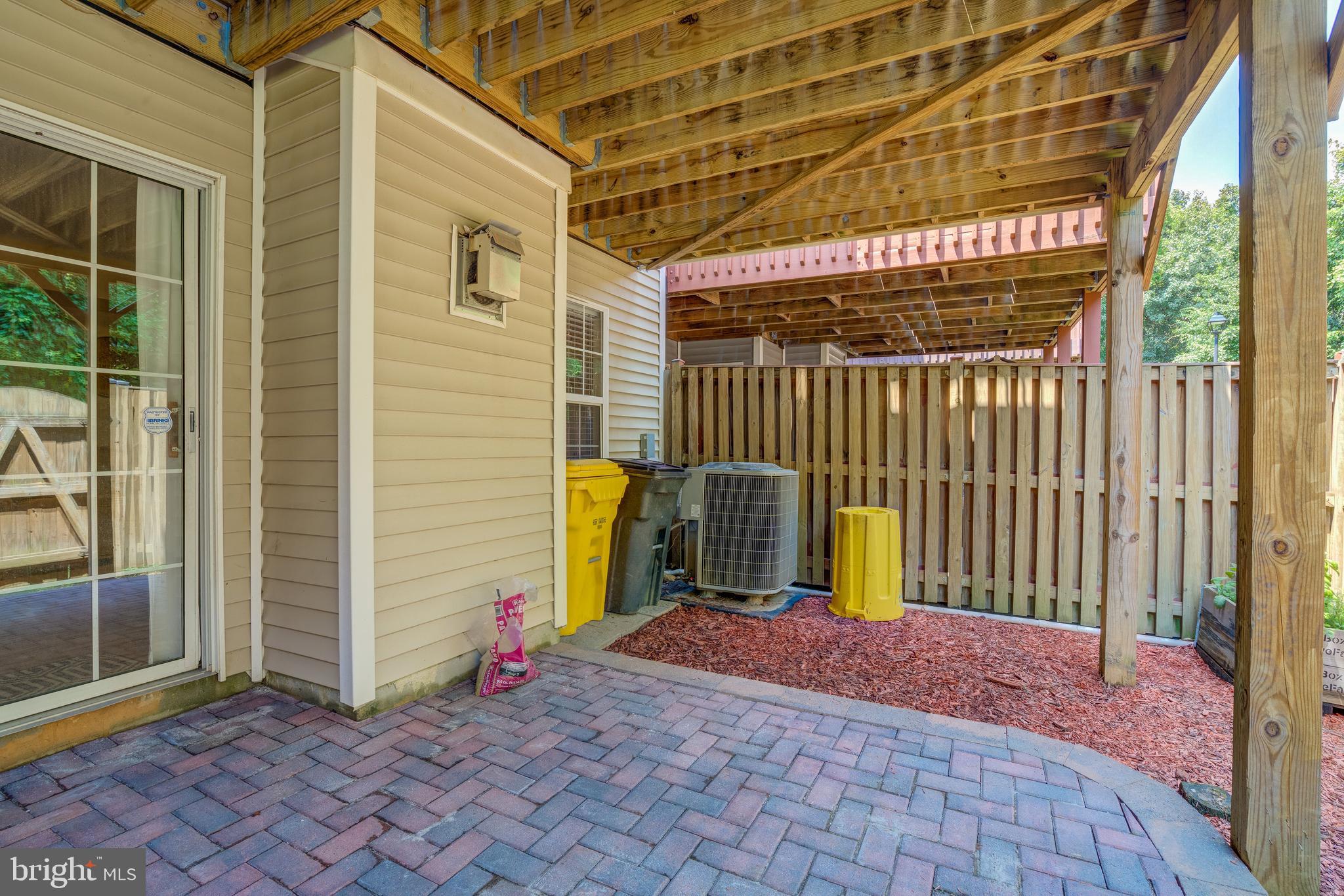 THE KNOLLS - Residential