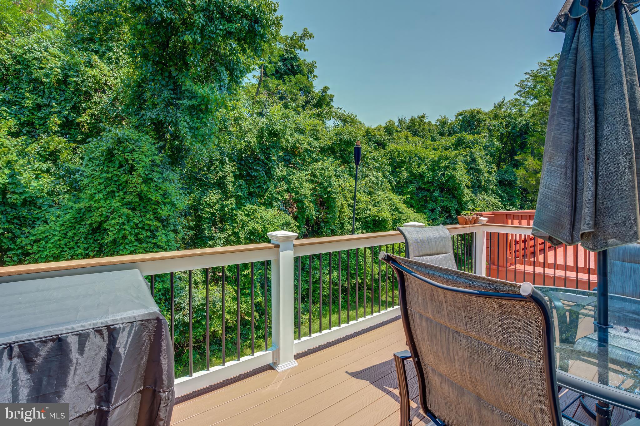 THE KNOLLS - Residential