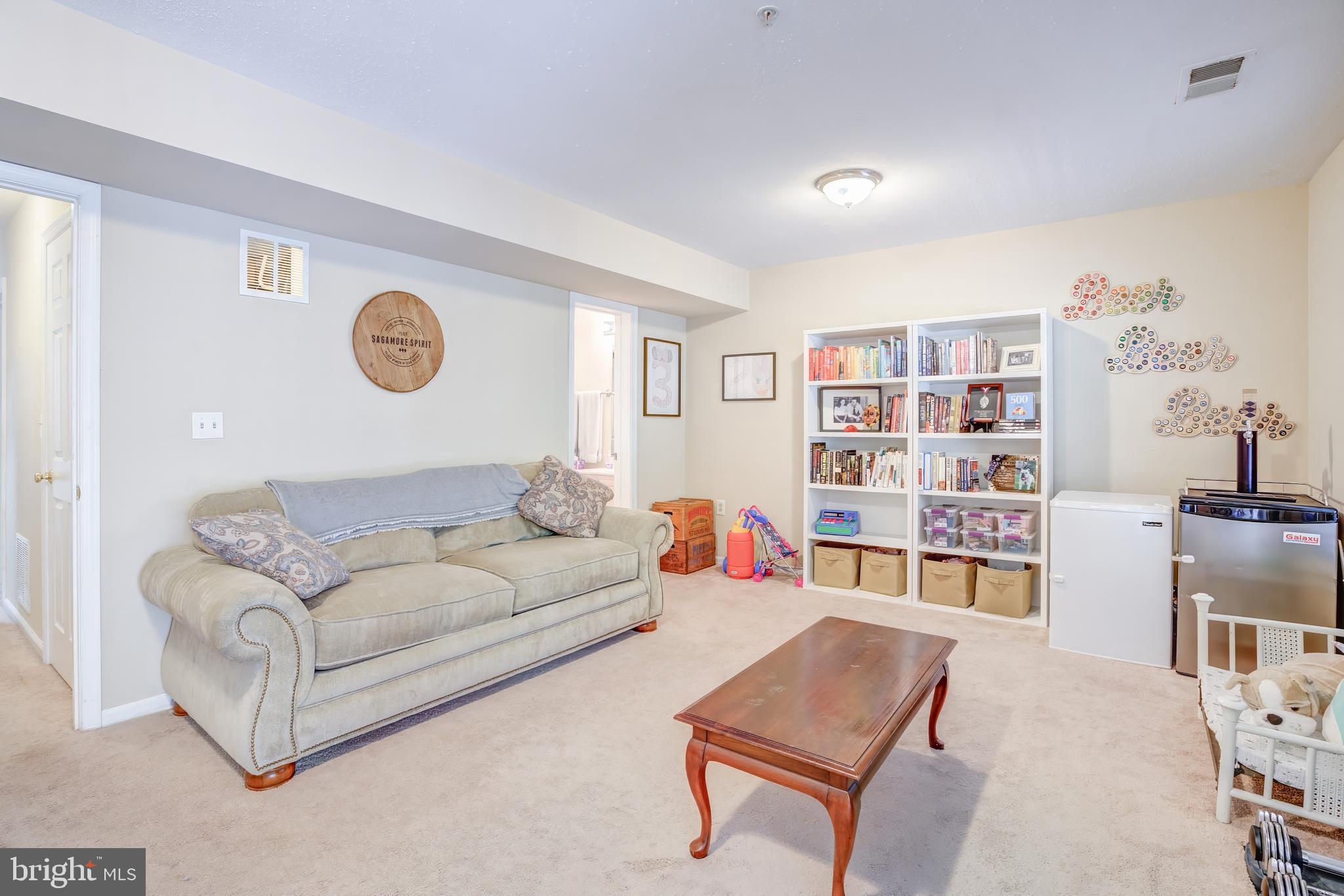 THE KNOLLS - Residential