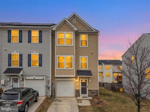 31 WAYSIDE COURT FALLING WATERS WV 25419