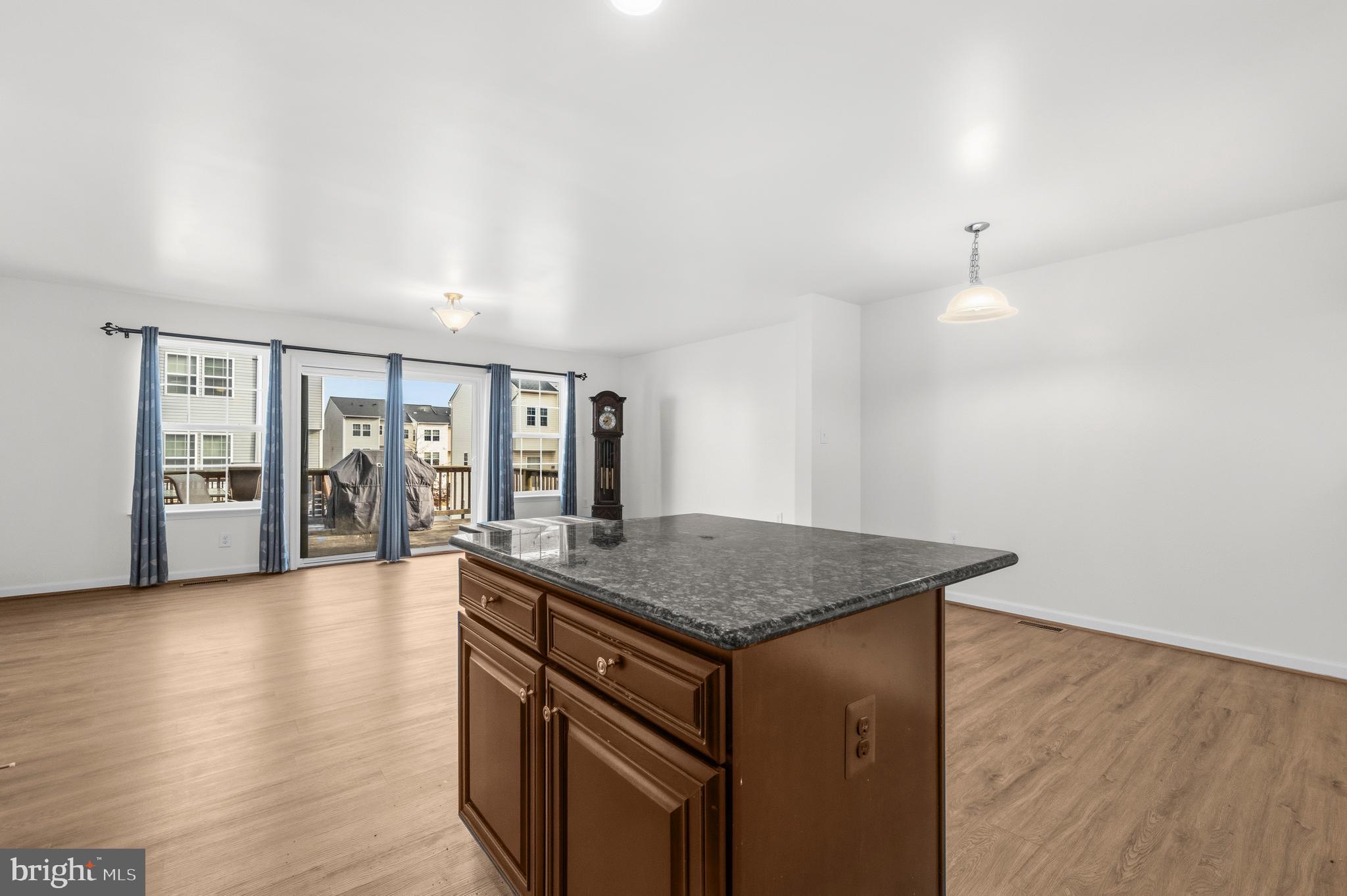 RIVERSIDE - Residential