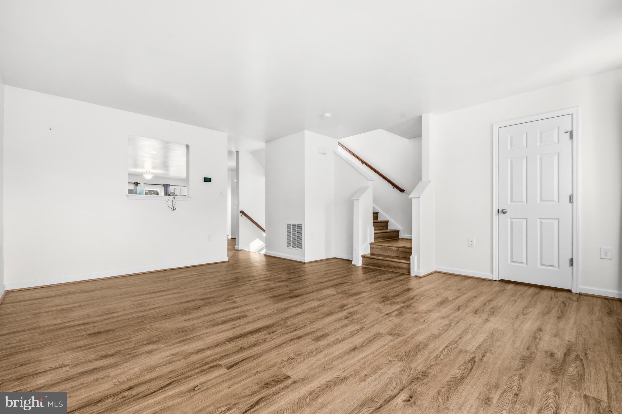 RIVERSIDE - Residential