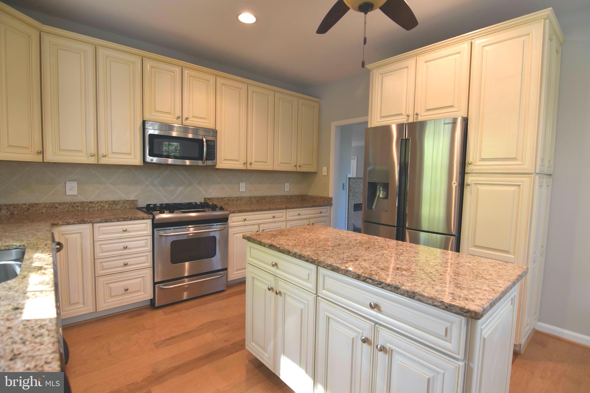 SOLOMONS LANDING - Residential