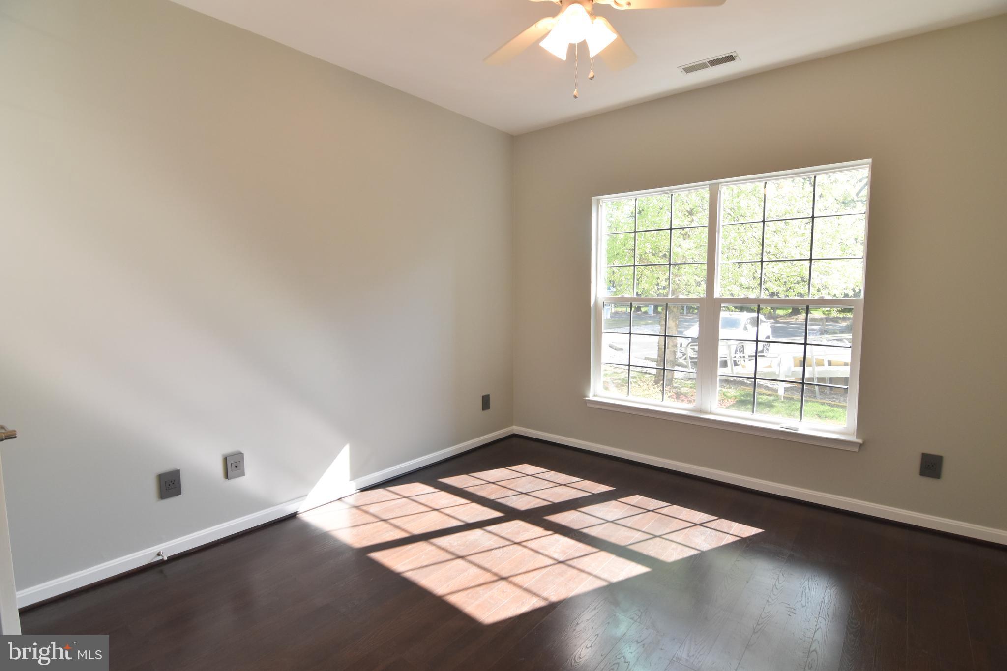 SOLOMONS LANDING - Residential