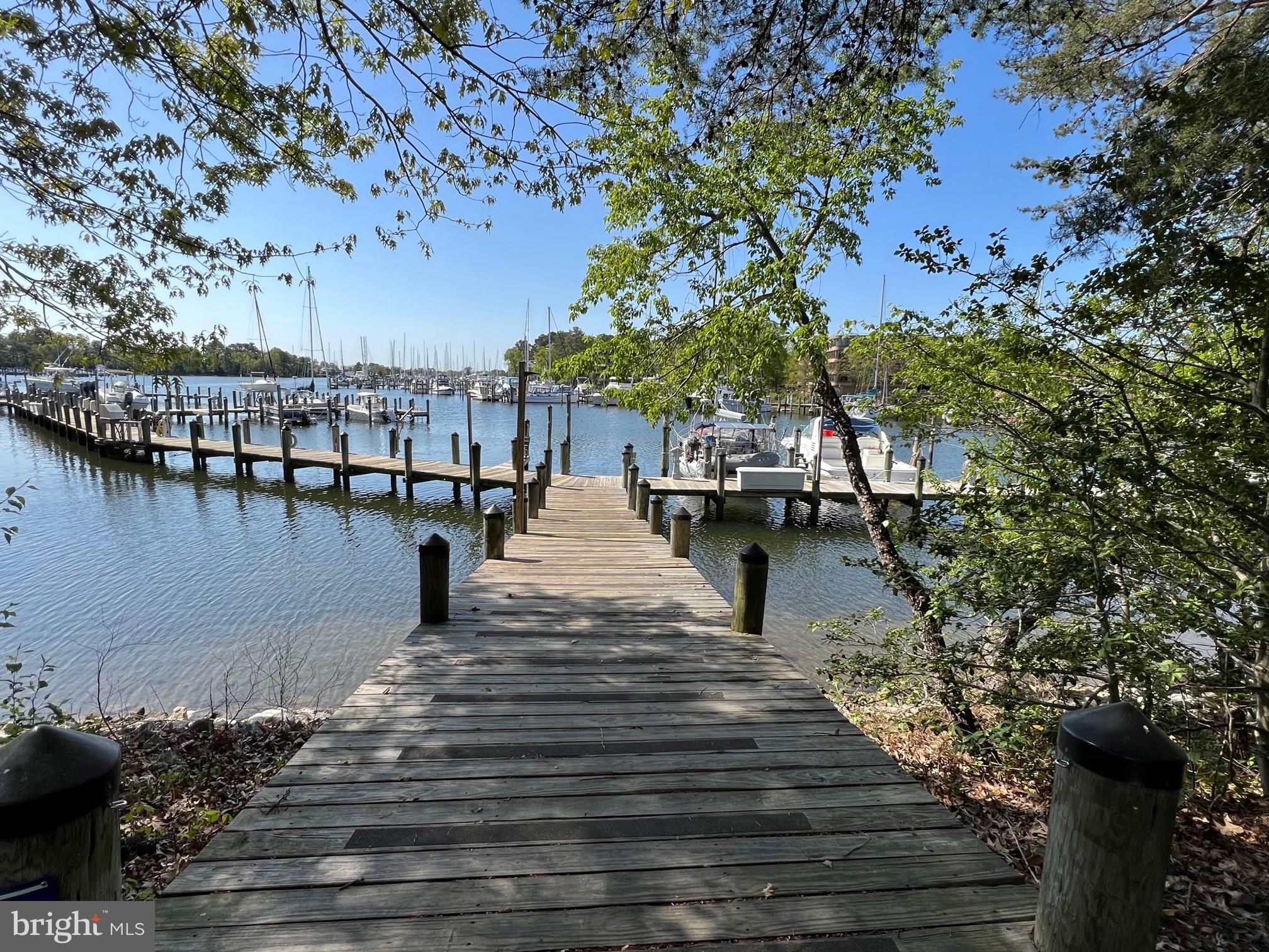 SOLOMONS LANDING - Residential