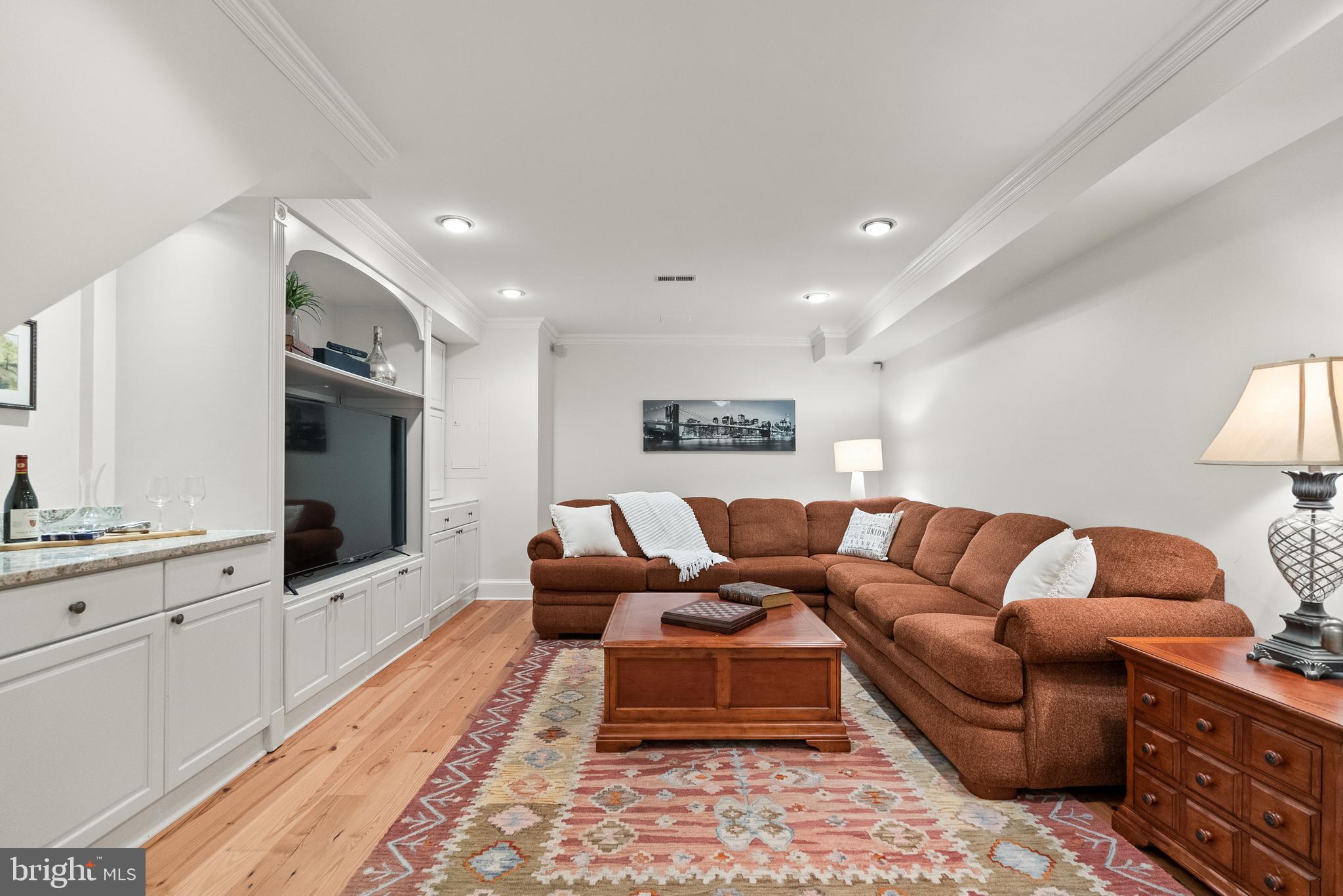 OLD TOWN ALEXANDRIA - Residential