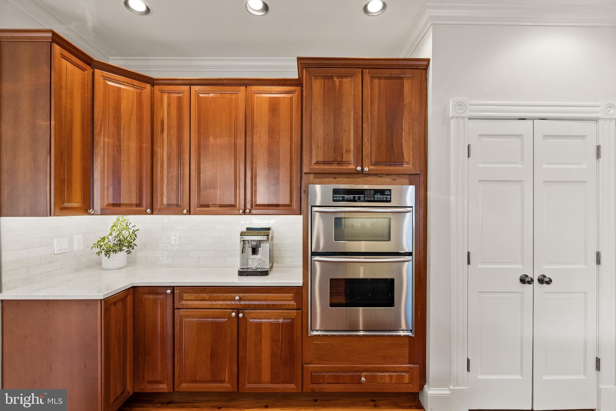 OLD TOWN ALEXANDRIA - Residential