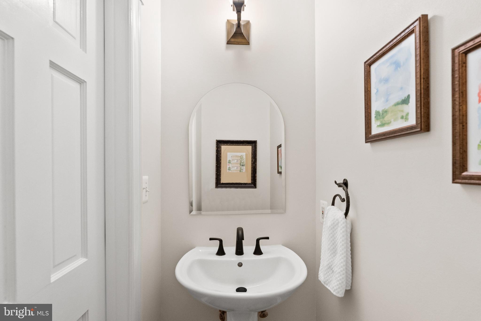 OLD TOWN ALEXANDRIA - Residential