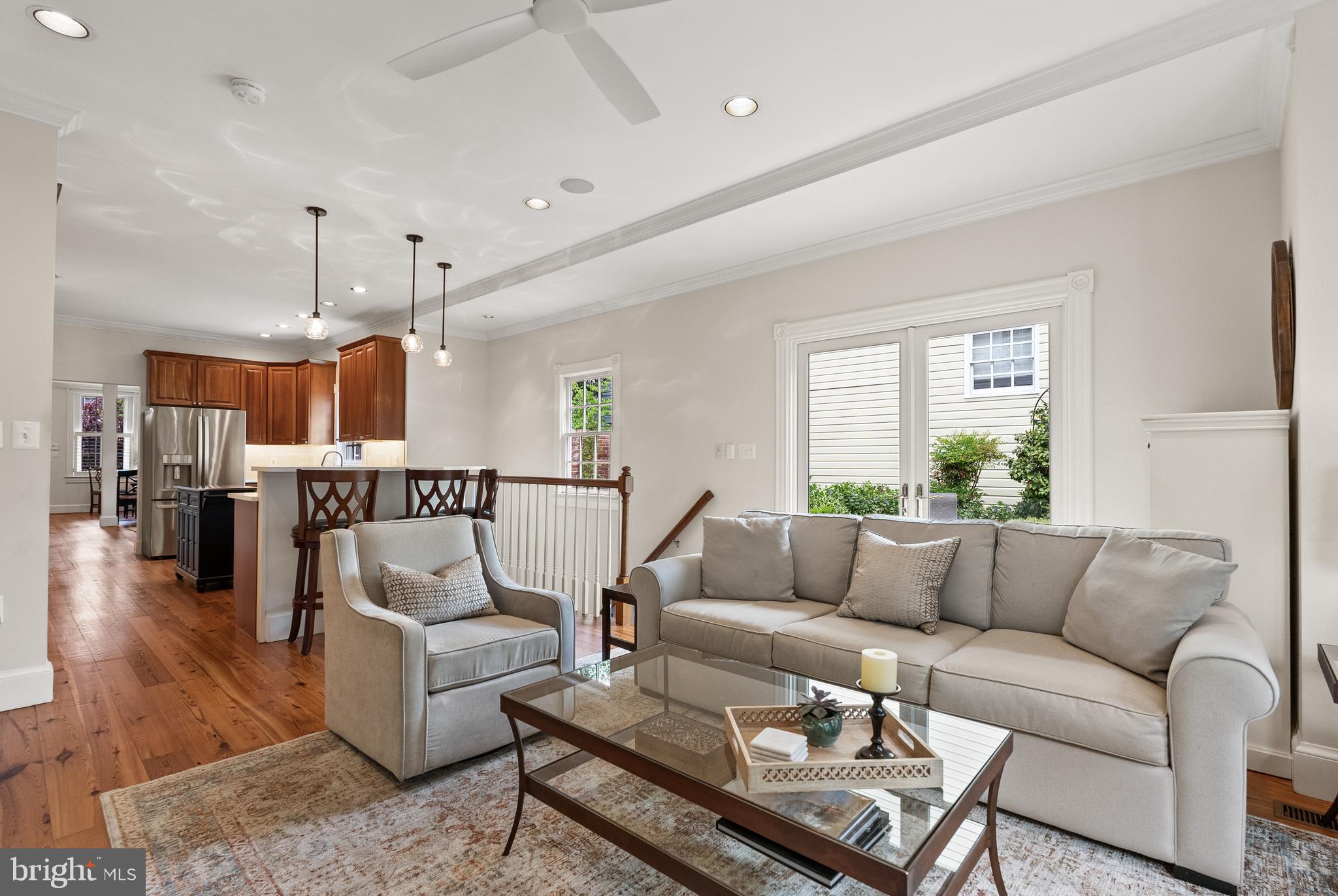 OLD TOWN ALEXANDRIA - Residential