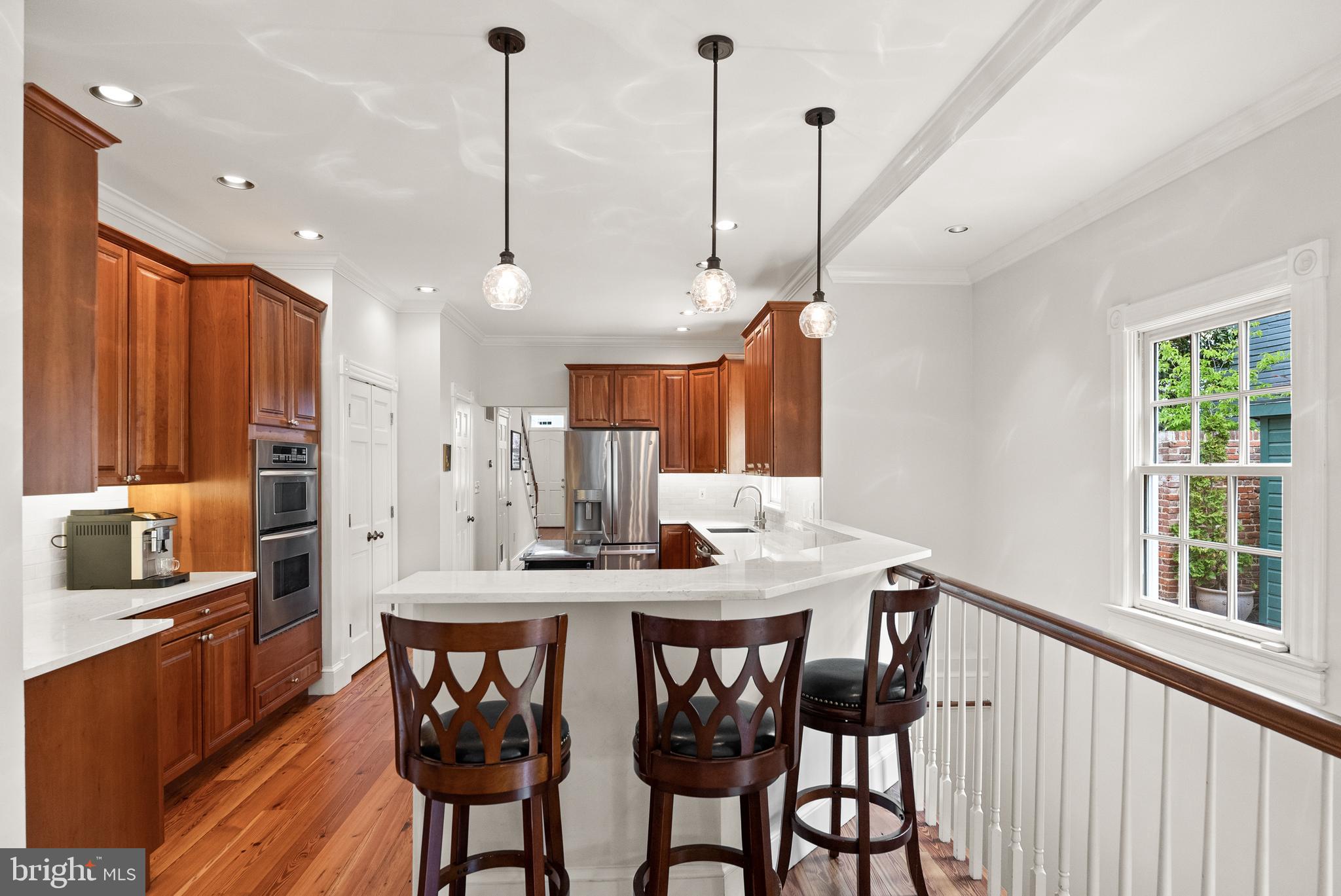 OLD TOWN ALEXANDRIA - Residential