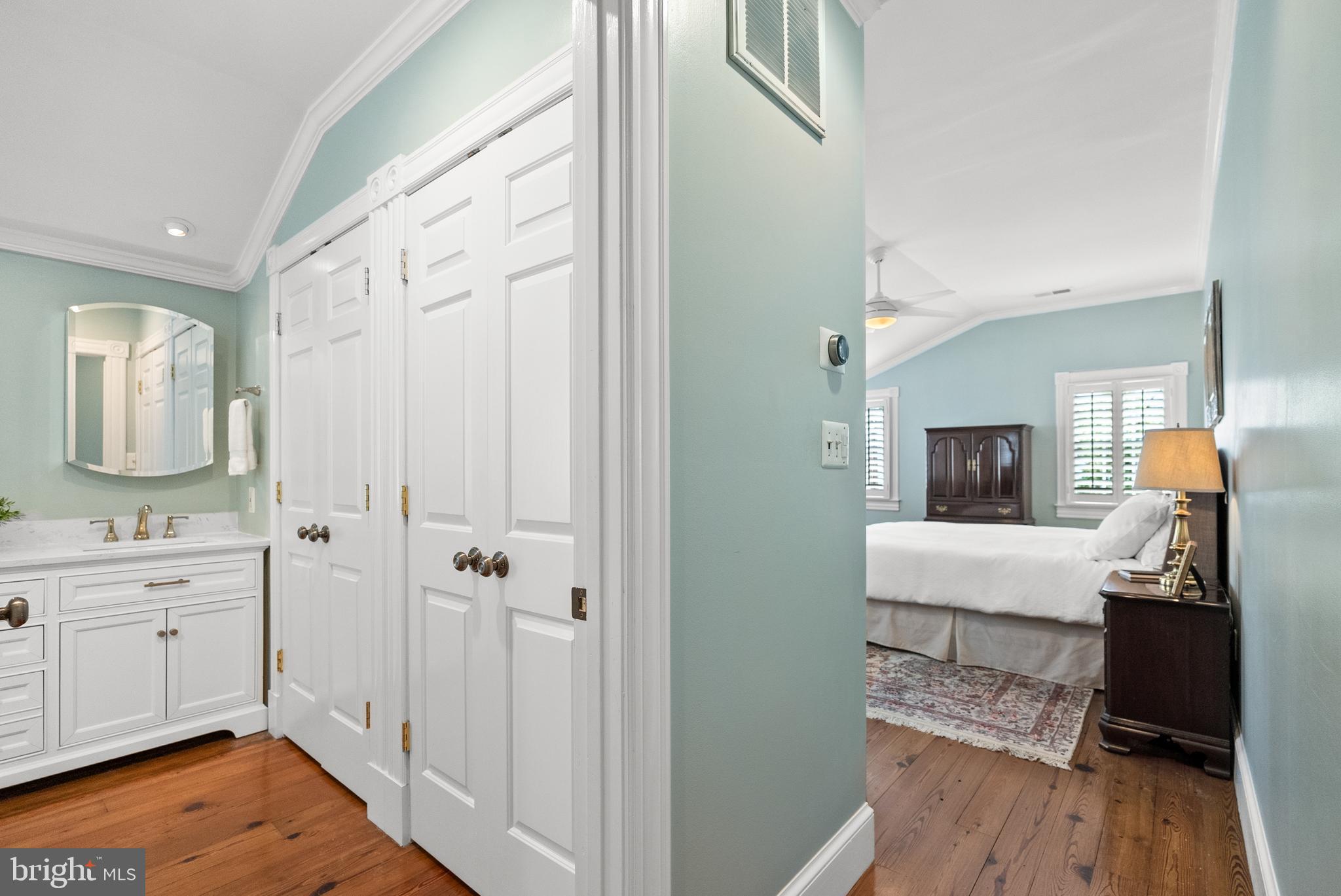 OLD TOWN ALEXANDRIA - Residential