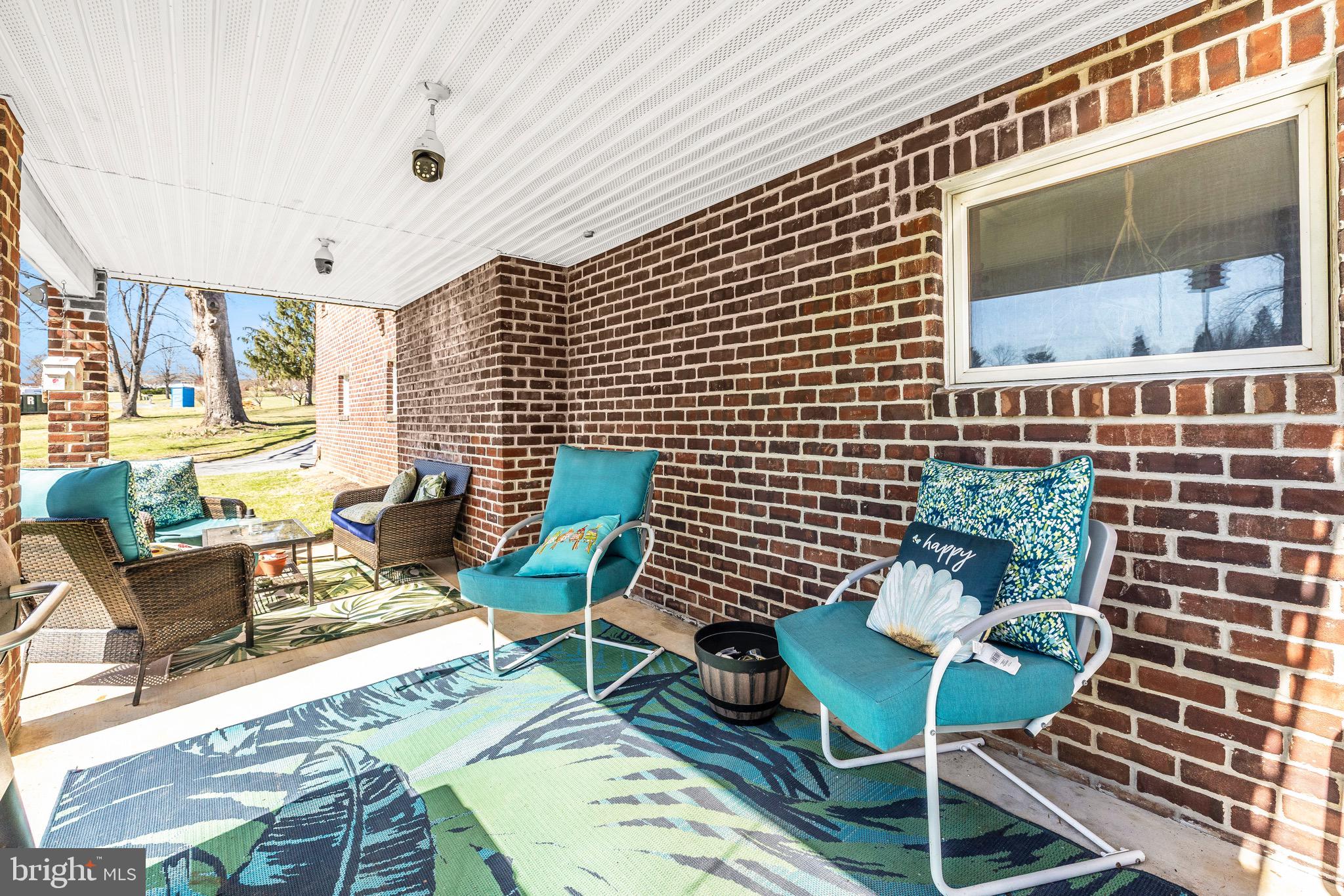 HOWARD SPEAKS - Residential