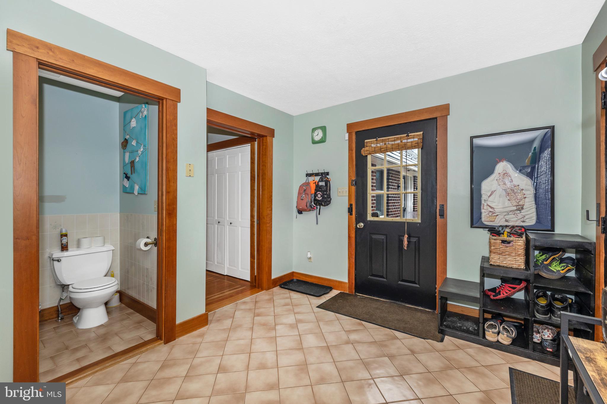 HOWARD SPEAKS - Residential