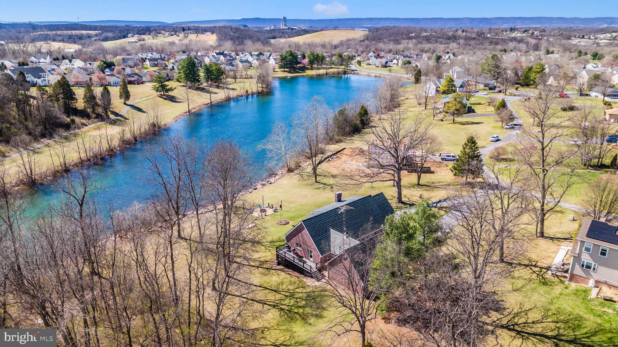 HOWARD SPEAKS - Residential