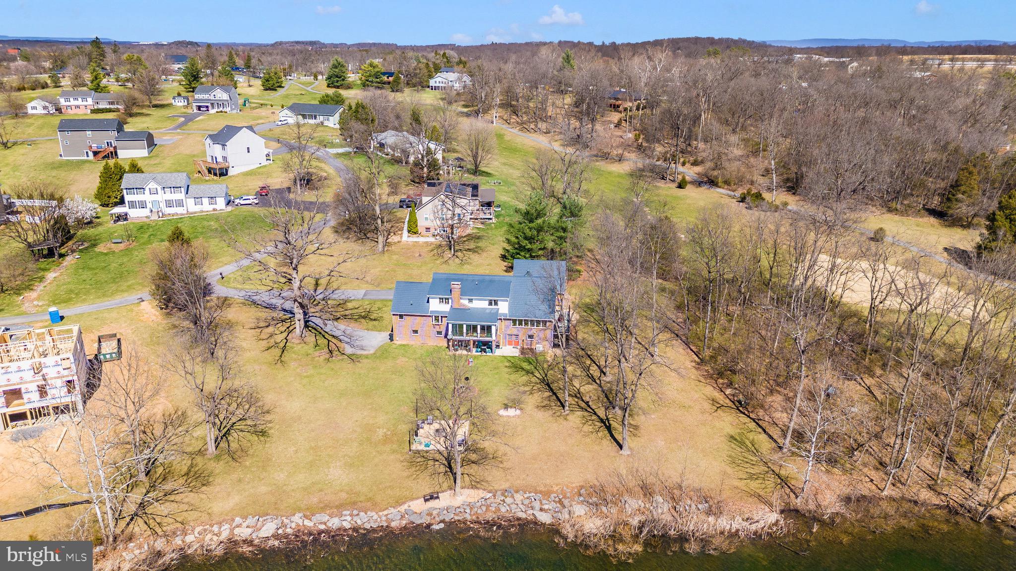 HOWARD SPEAKS - Residential